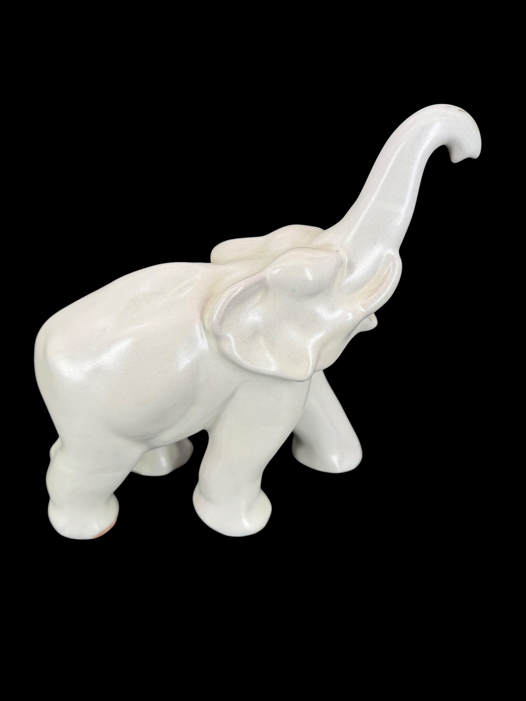 Upsala Ekeby, UE, Vicke Lindstrand, ”Elefant ” - 3