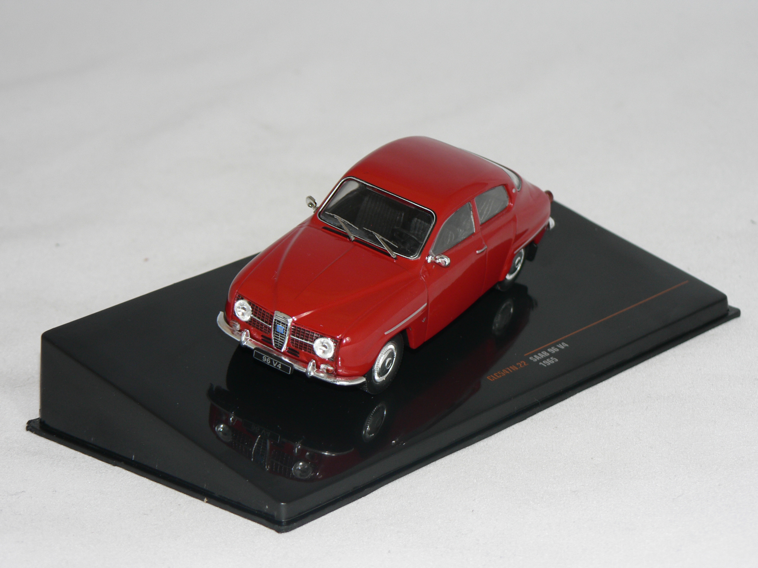 Saab 96 V4  1965  1:43  IXO