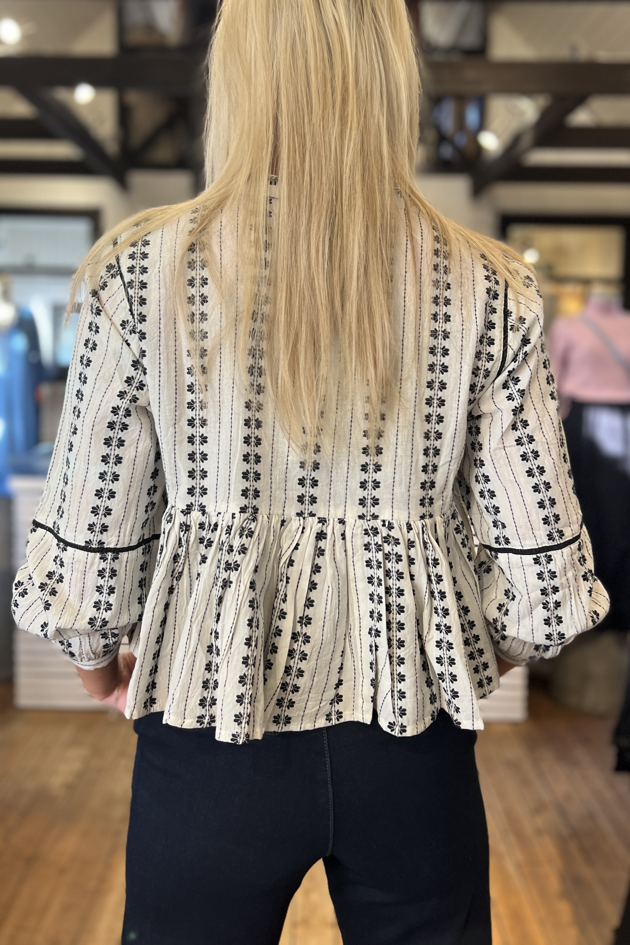 Maison Hotel - Consuelito Blouse Pearl Jam - 12