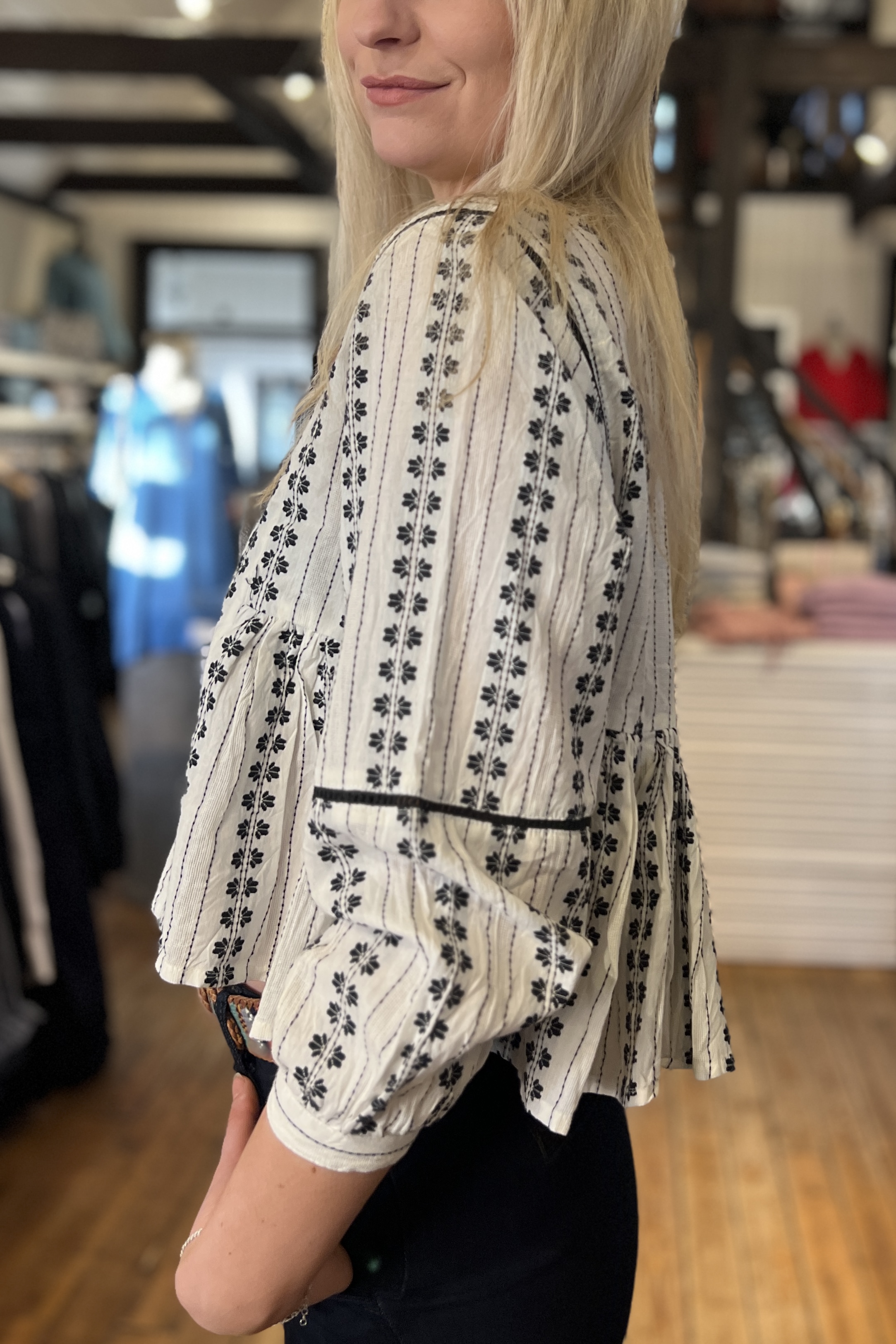 Maison Hotel - Consuelito Blouse Pearl Jam - 11