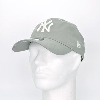 New Era - New York Yankees League Essential Pastel Green 9TWENTY Adjustable Cap