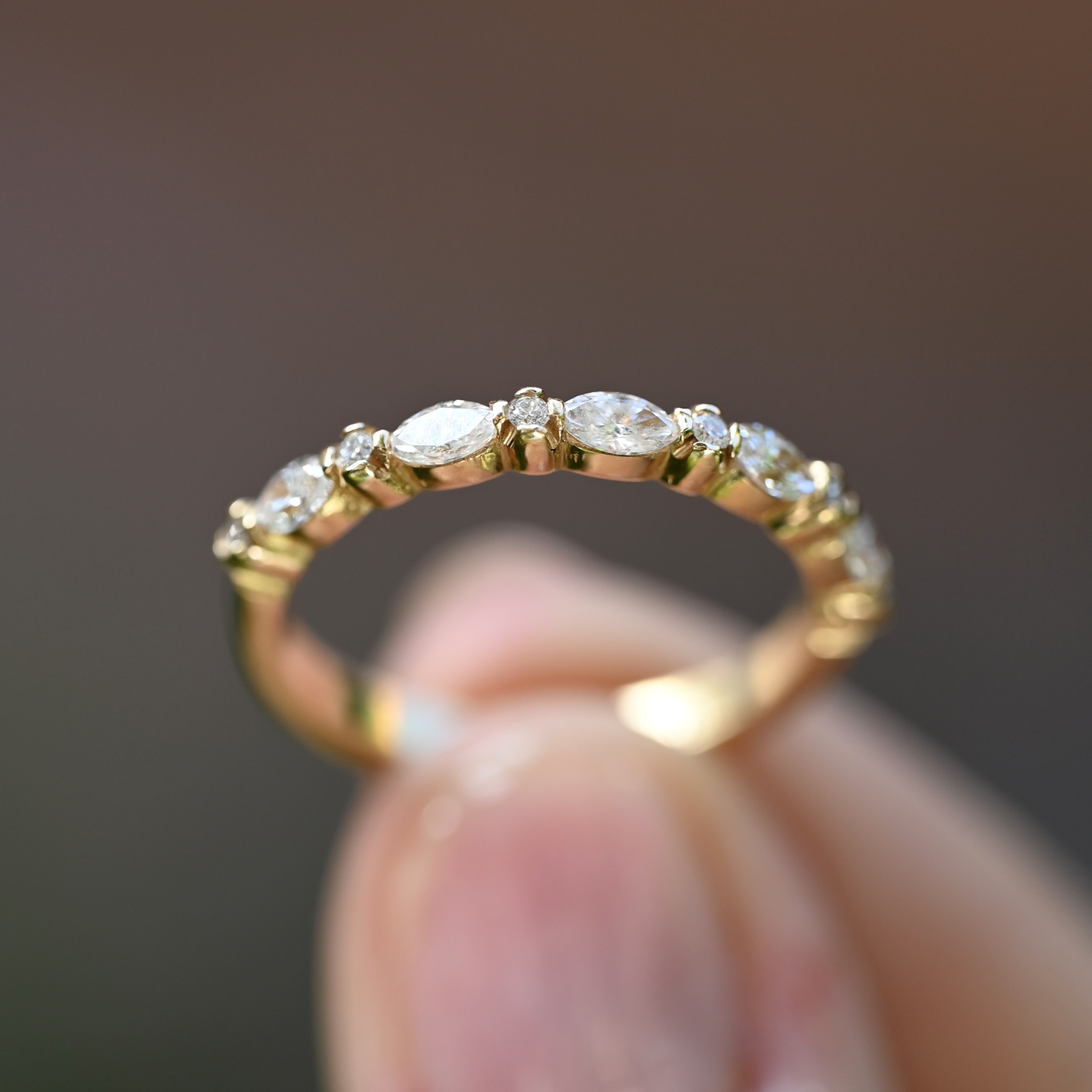 Ring Maggie handgjord diamanter guld 18 karat