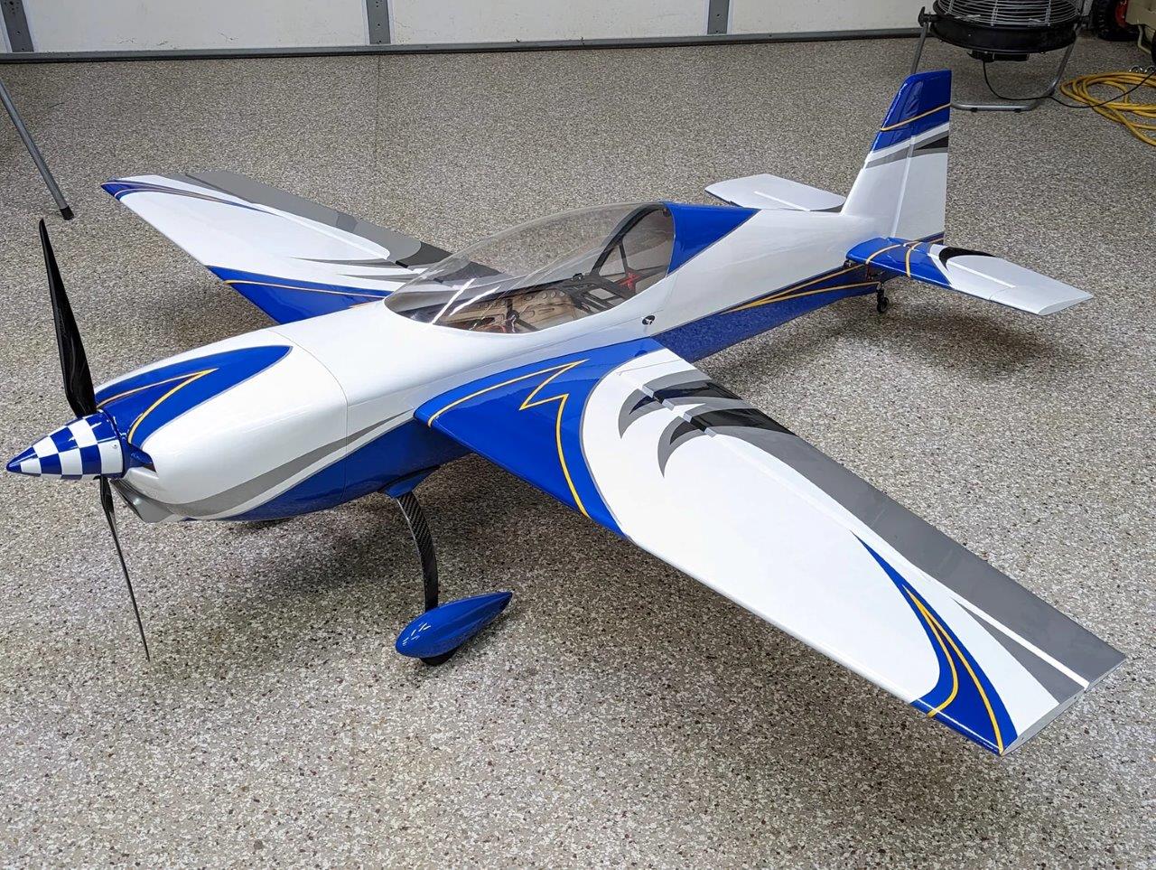 Extreme Flight Extra NG 78tum/2M 35-38CC gas/XPWR 35-40CC electric Blue/White