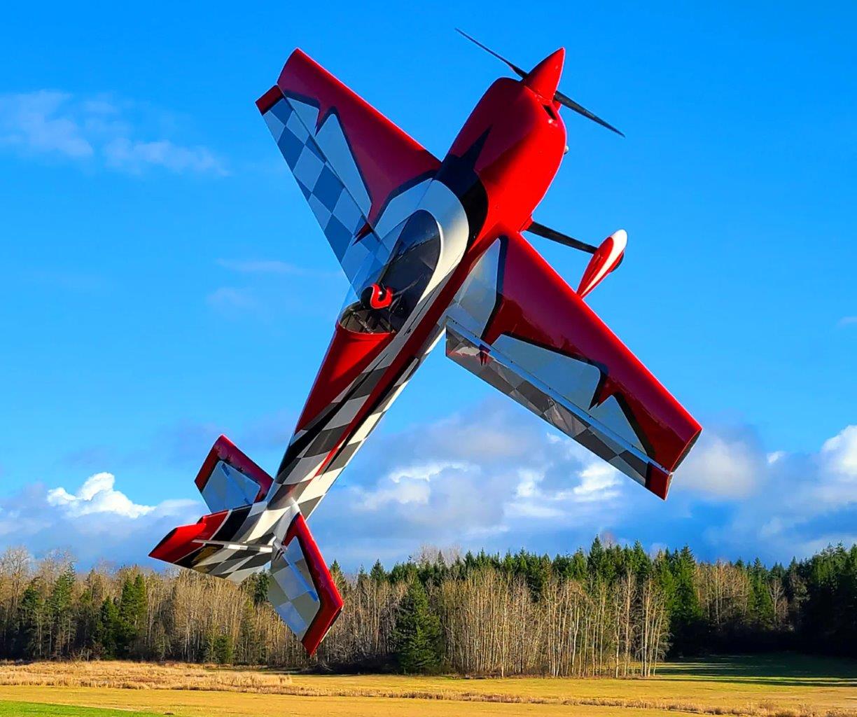 Extreme Flight Slick 114tum/2.9M 150-180CC Gas V2 Red/White - 3