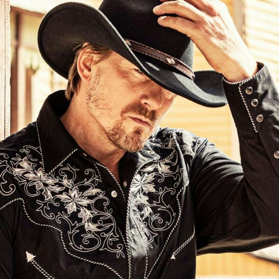 Garth westernskjorta svart med vita broderier - 4