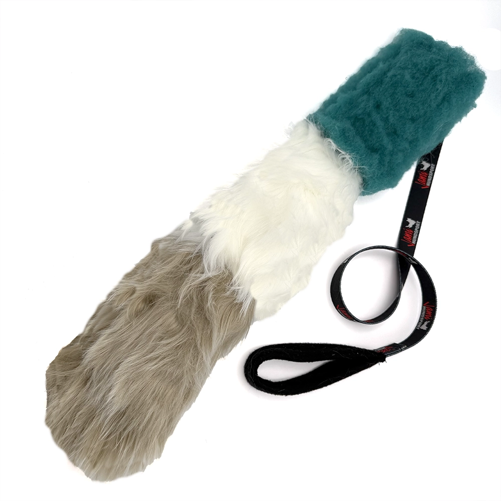 Jami Lealösa big and long dog toy with fake fur squeaks