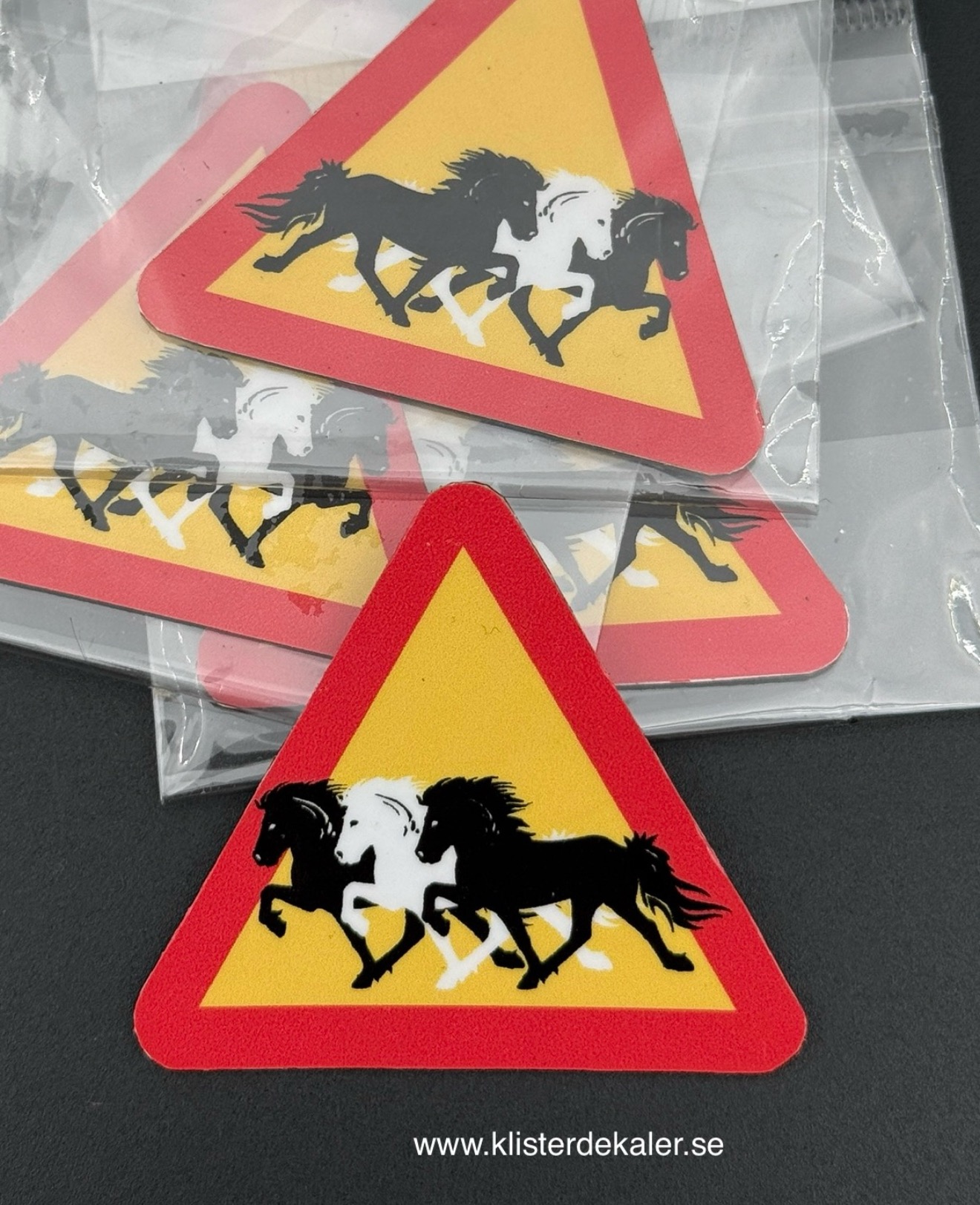 Frigde magnet 7 Icelandic Horses