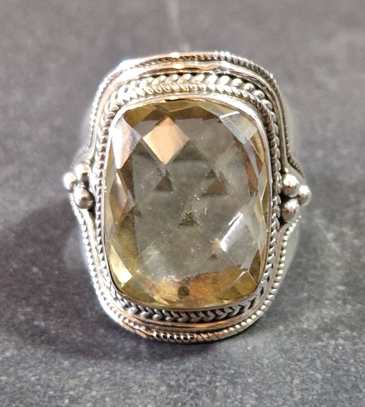 Filigran Ring Silver - Citrin Cabochon - 3 sorter - 7