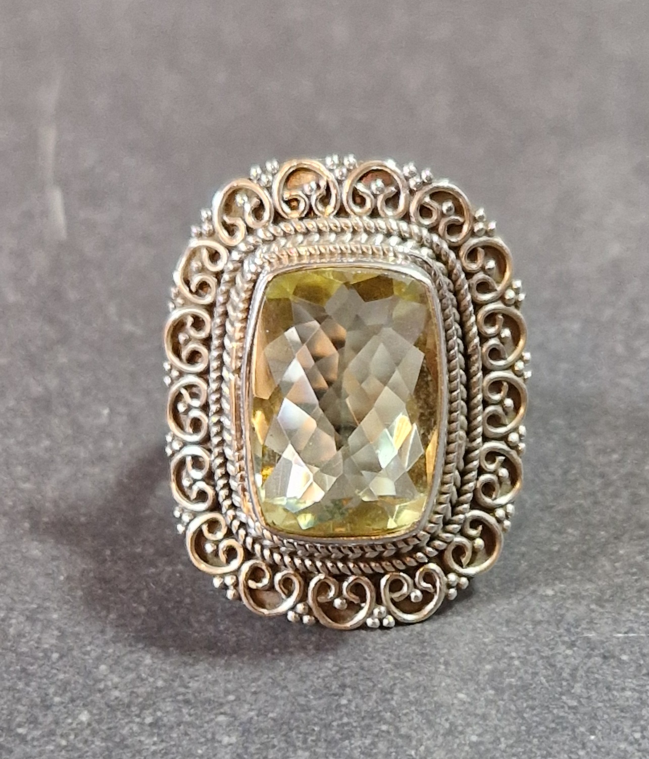 Filigran Ring Silver - Citrin Cabochon - 4 sorter - 4