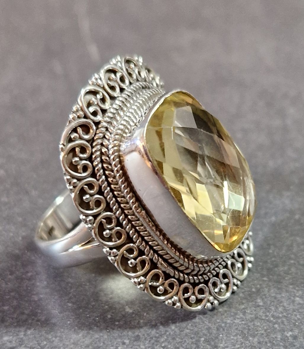 Filigran Ring Silver - Citrin Cabochon - 4 sorter - 7
