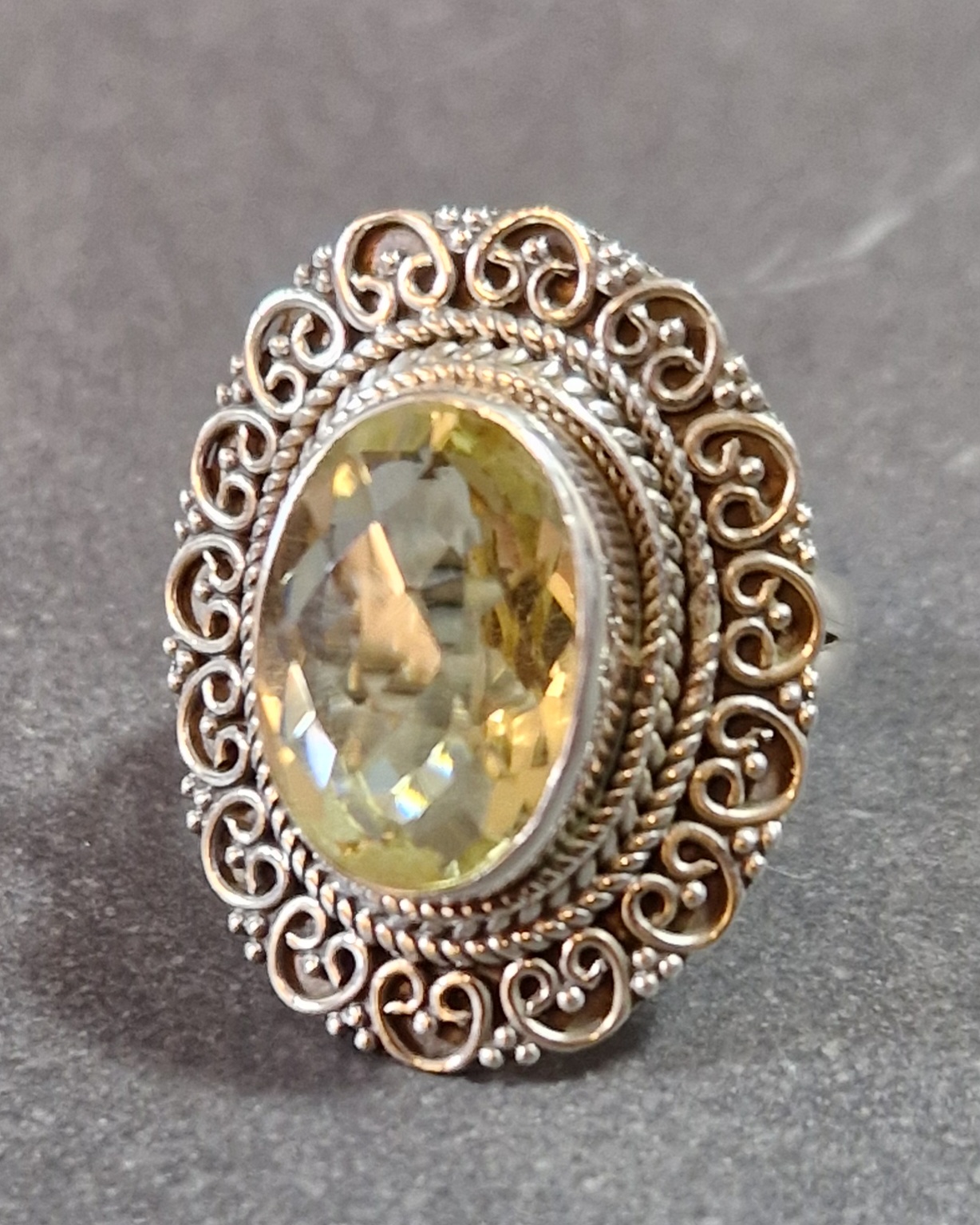 Filigran Ring Silver - Citrin Cabochon - 3 sorter - 8