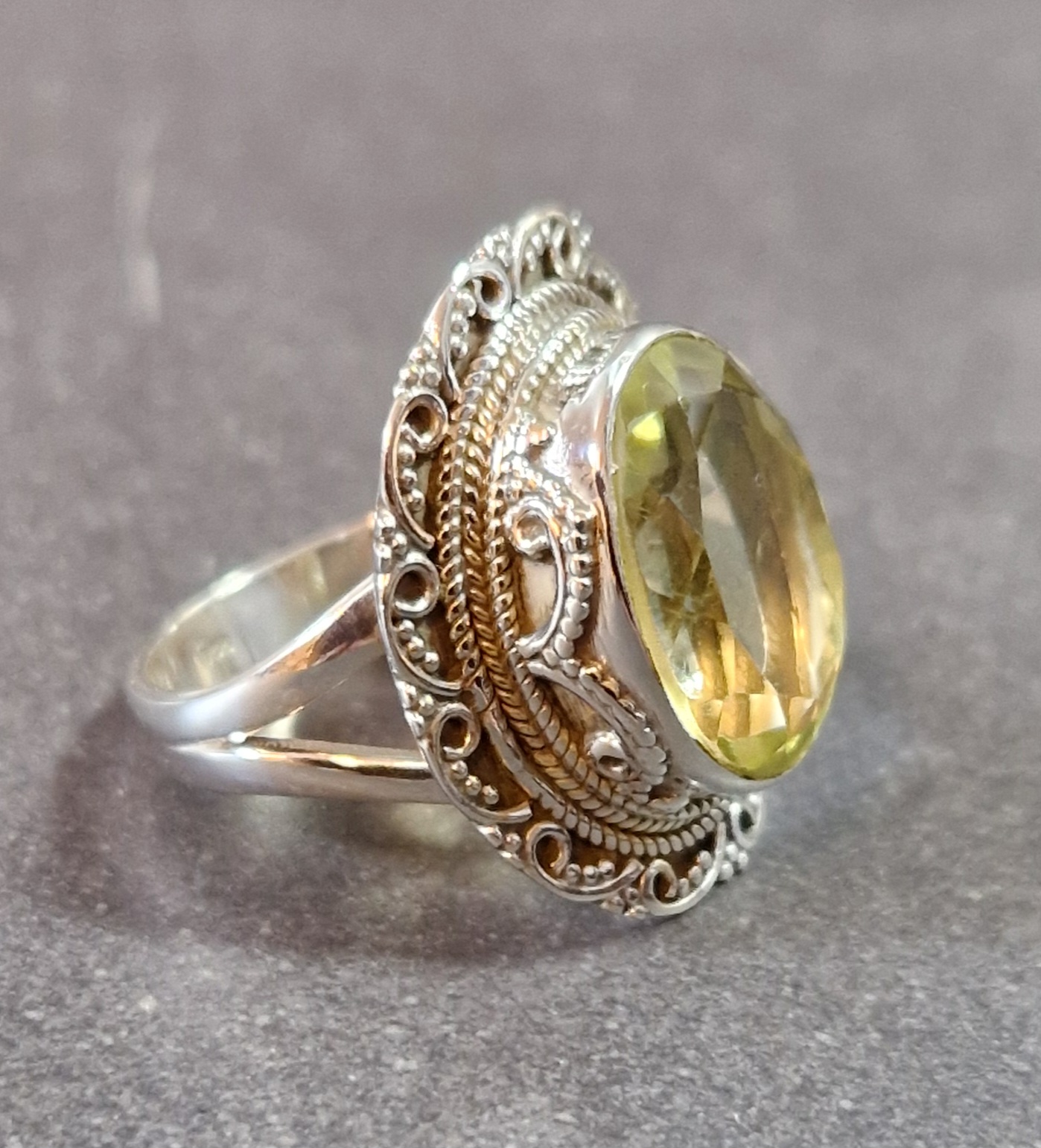 Filigran Ring Silver - Citrin Cabochon - 3 sorter - 3