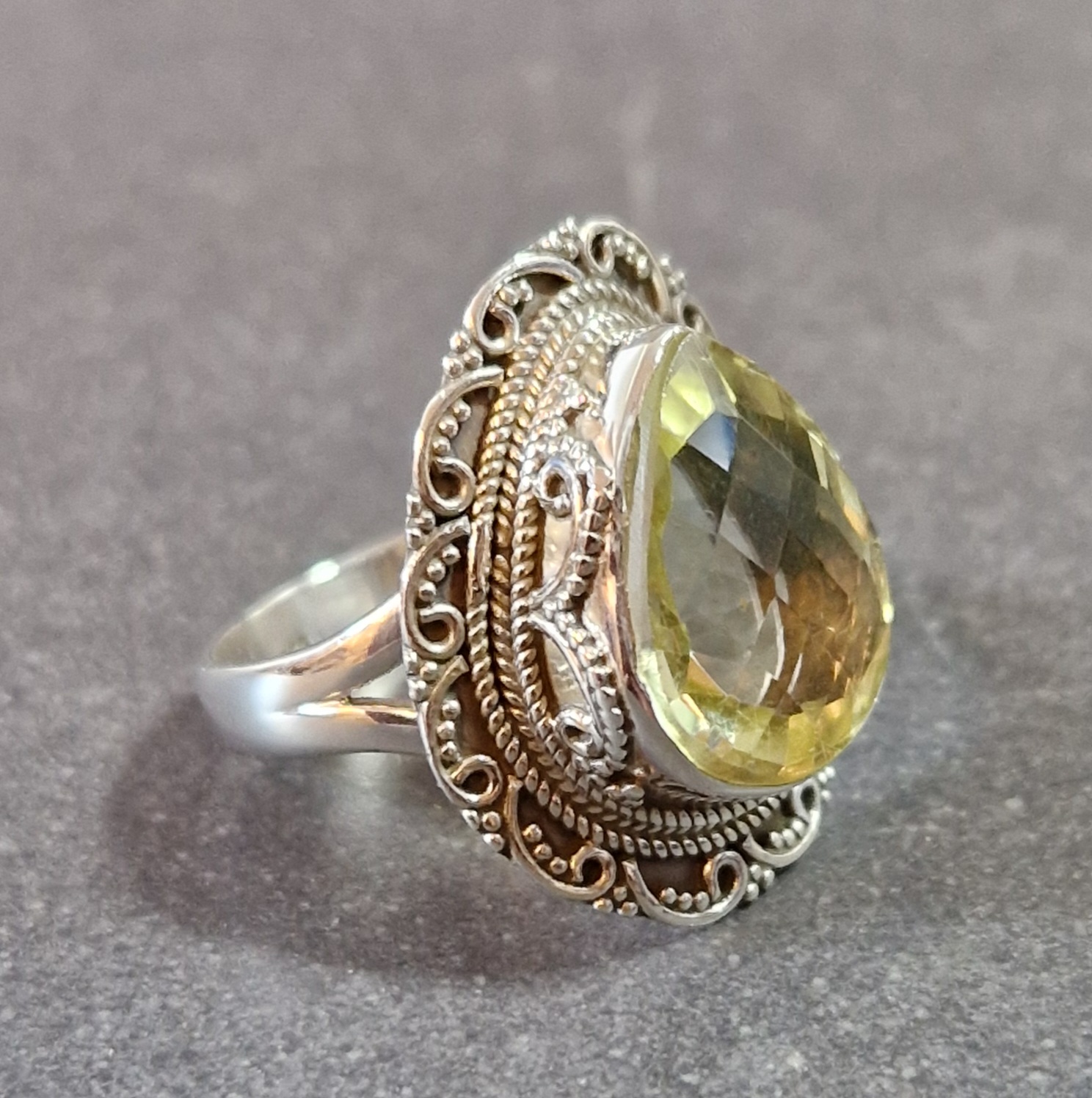 Filigran Ring Silver - Citrin Cabochon - 3 sorter - 6