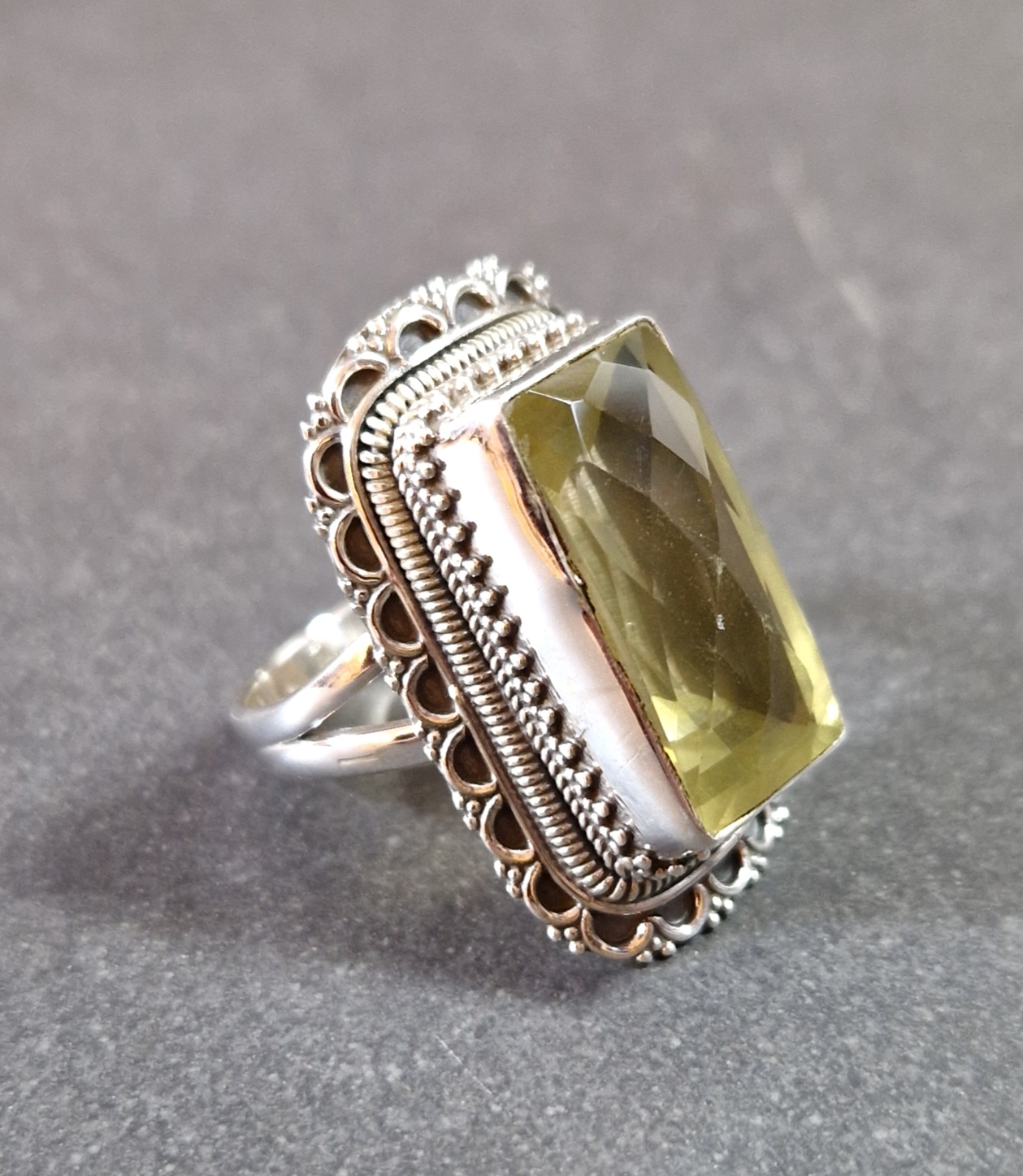 Filigran Ring Silver - Citrin Cabochon - 3 sorter - 8