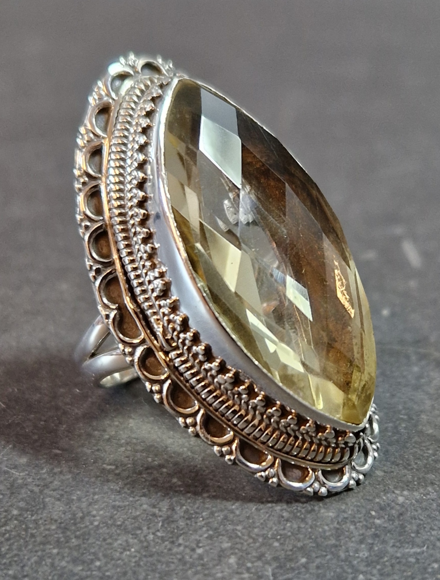Filigran Ring Silver - Citrin Cabochon - 3 sorter - 7