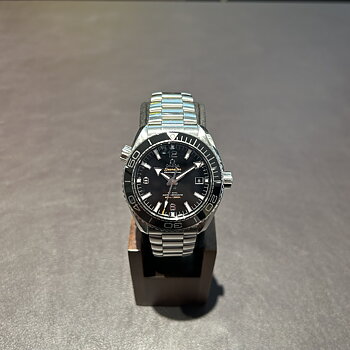 SÅLD 1 mars 2025 för 42.900:- Omega Seamaster Planet Ocean 600m 43,5