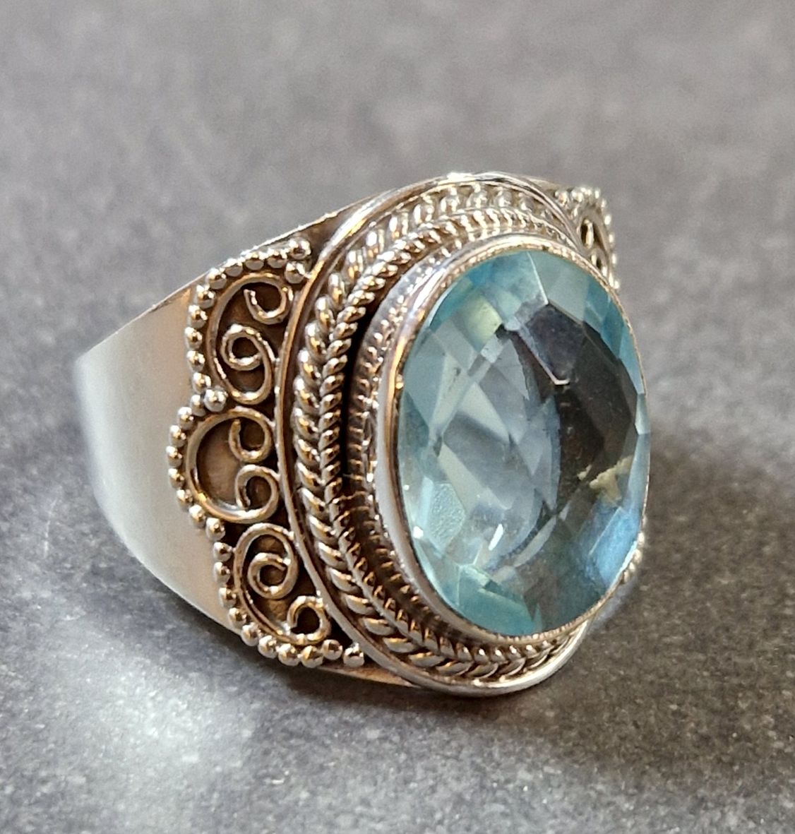 Filigran Ring Silver - Topas Cabochon - 6 sorter - 6