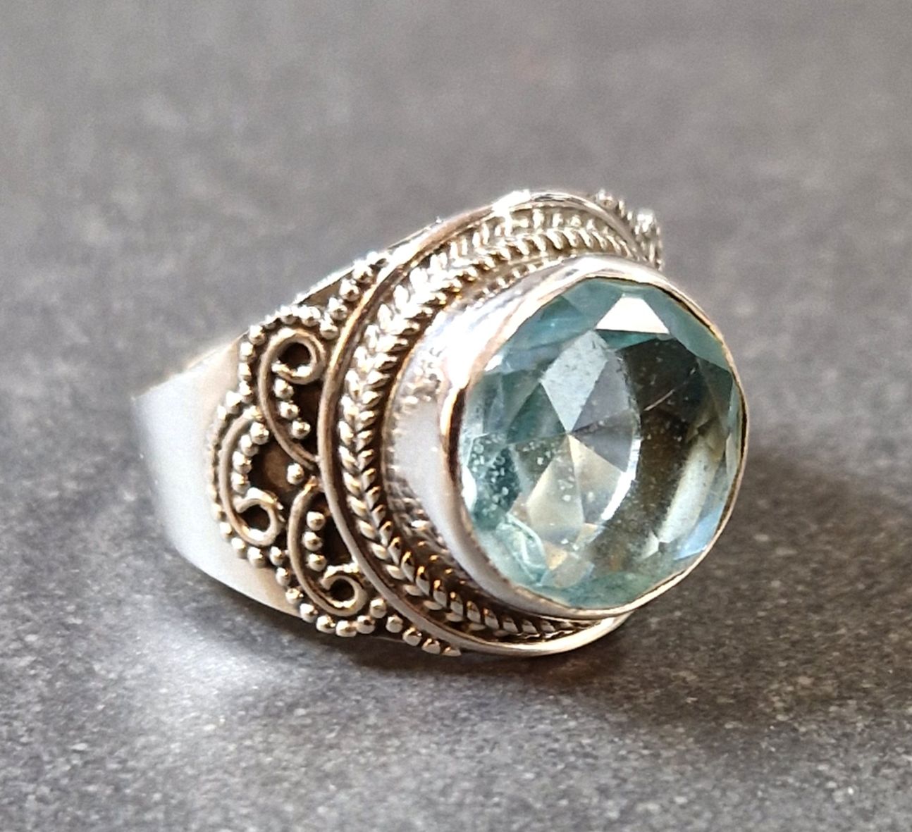 Filigran Ring Silver - Topas Cabochon - 4 sorter - 4