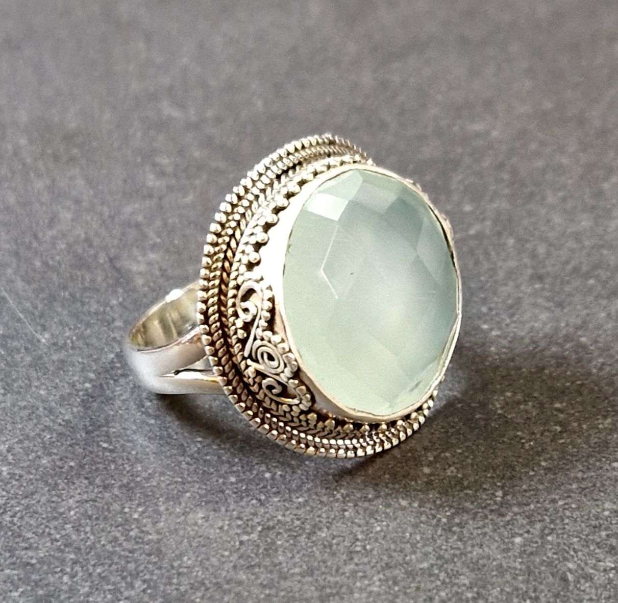 Filigran Ring Silver - Blå Kalcedon Rund Cabochon  - 6