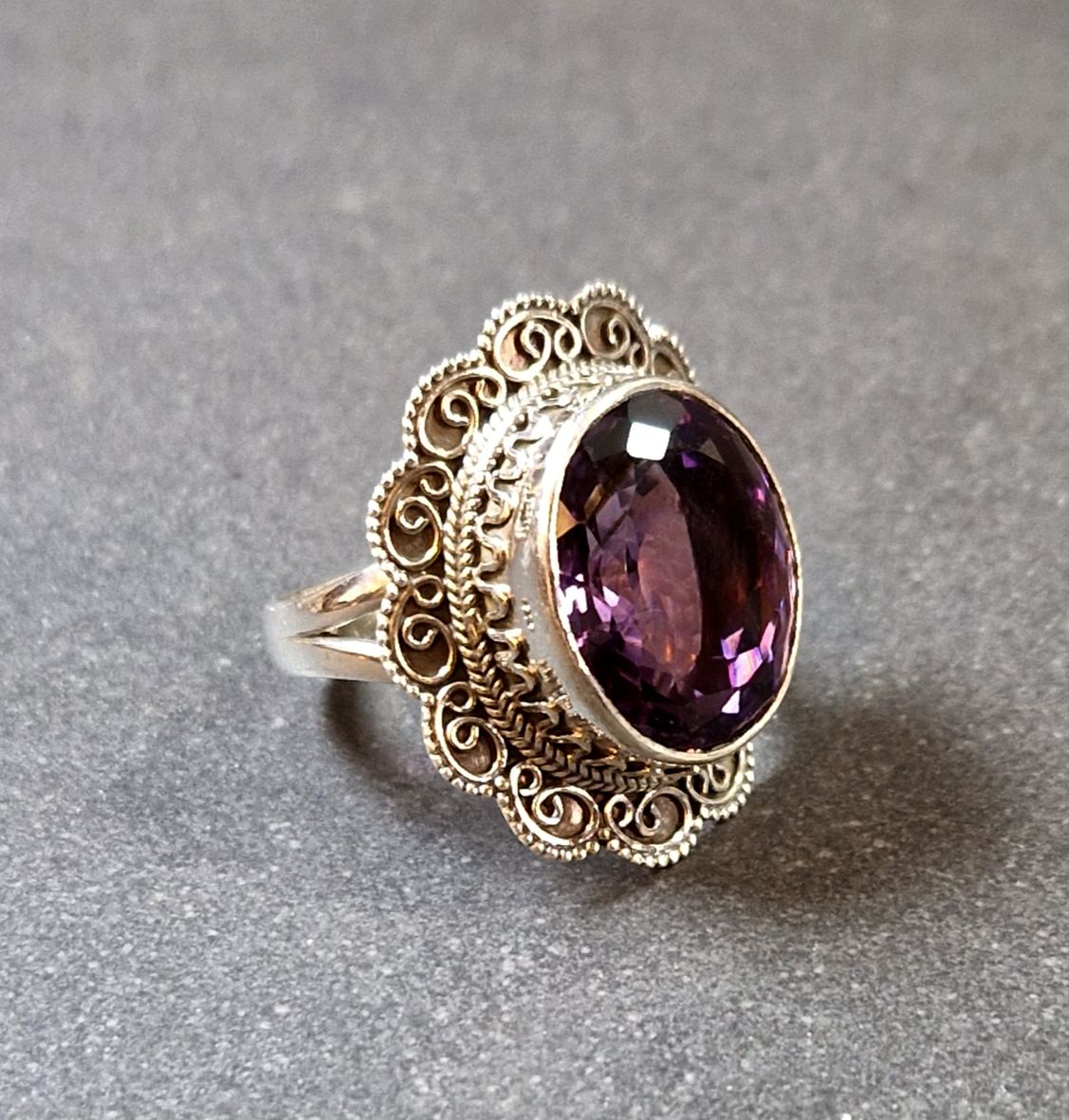 Filigran Ring Silver - Ametist Cabochon - 6