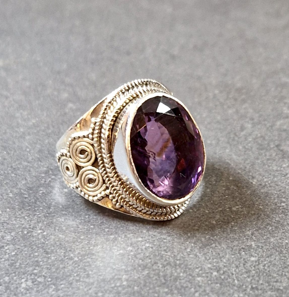Filigran Ring Silver - Ametist Cabochon - 6