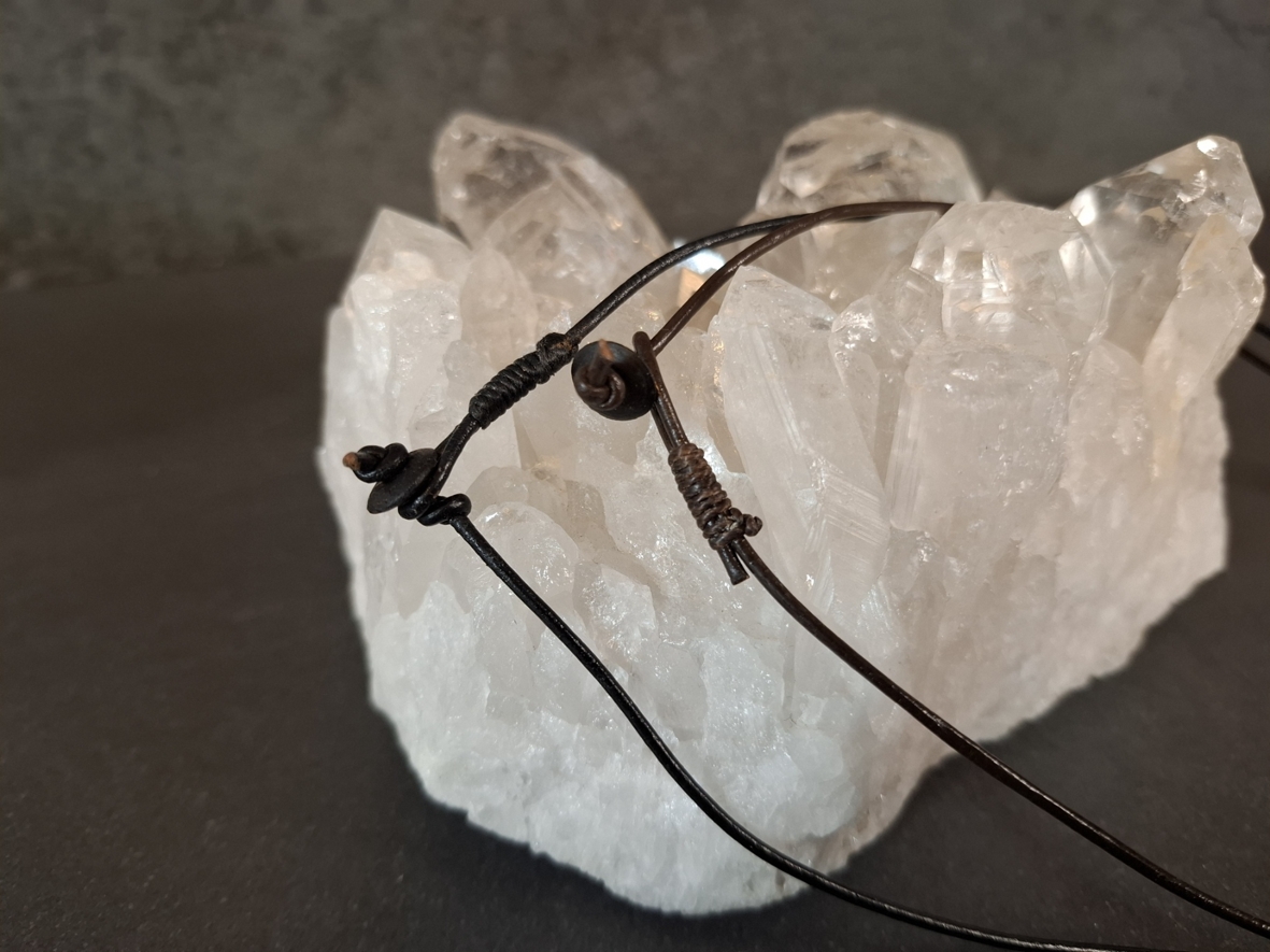 1.5mm Lädersnöre med kokosskallknapp , 50cm - 2