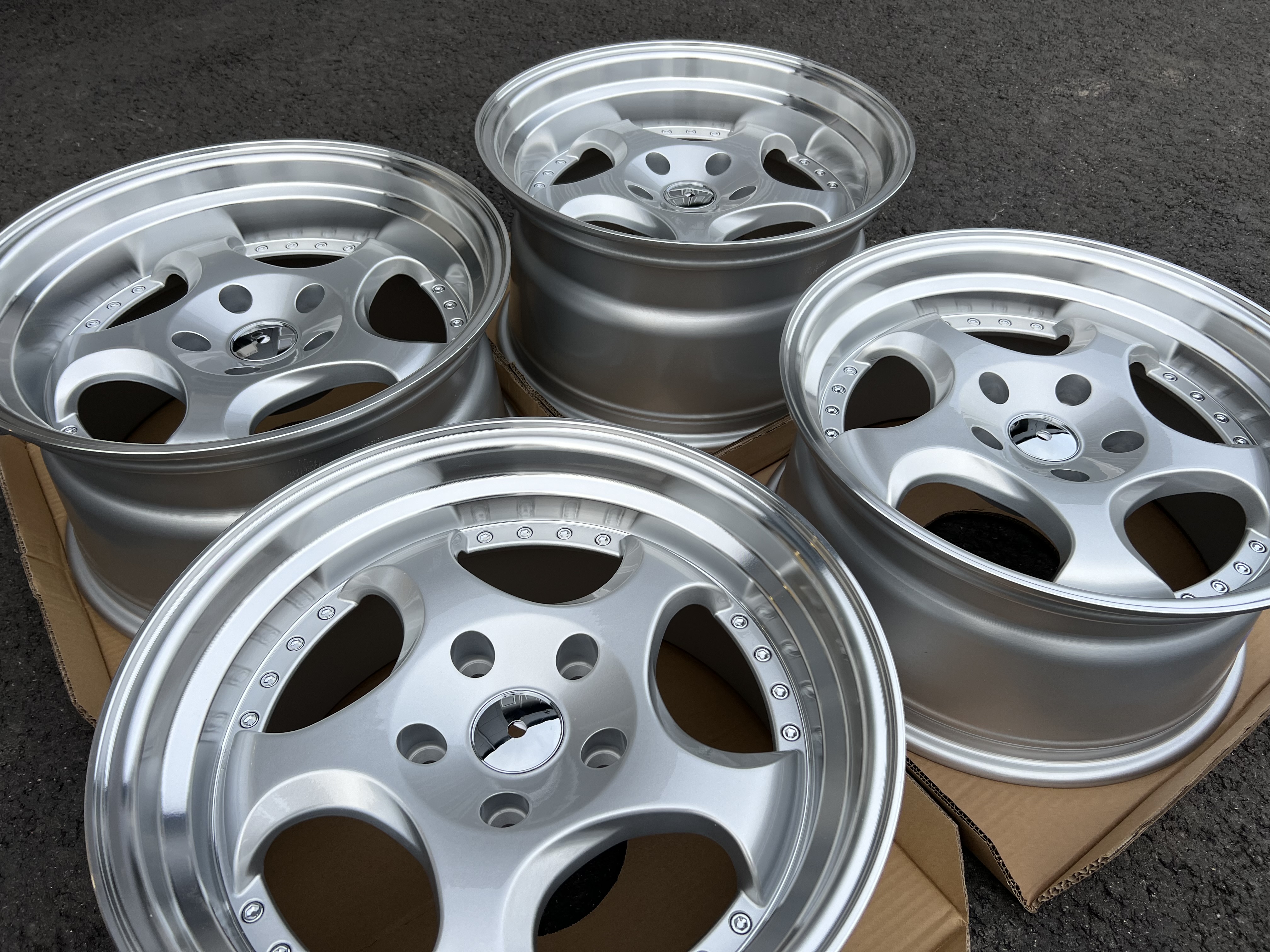 17" ZW1 Style Silver/pol 5x120 - 6