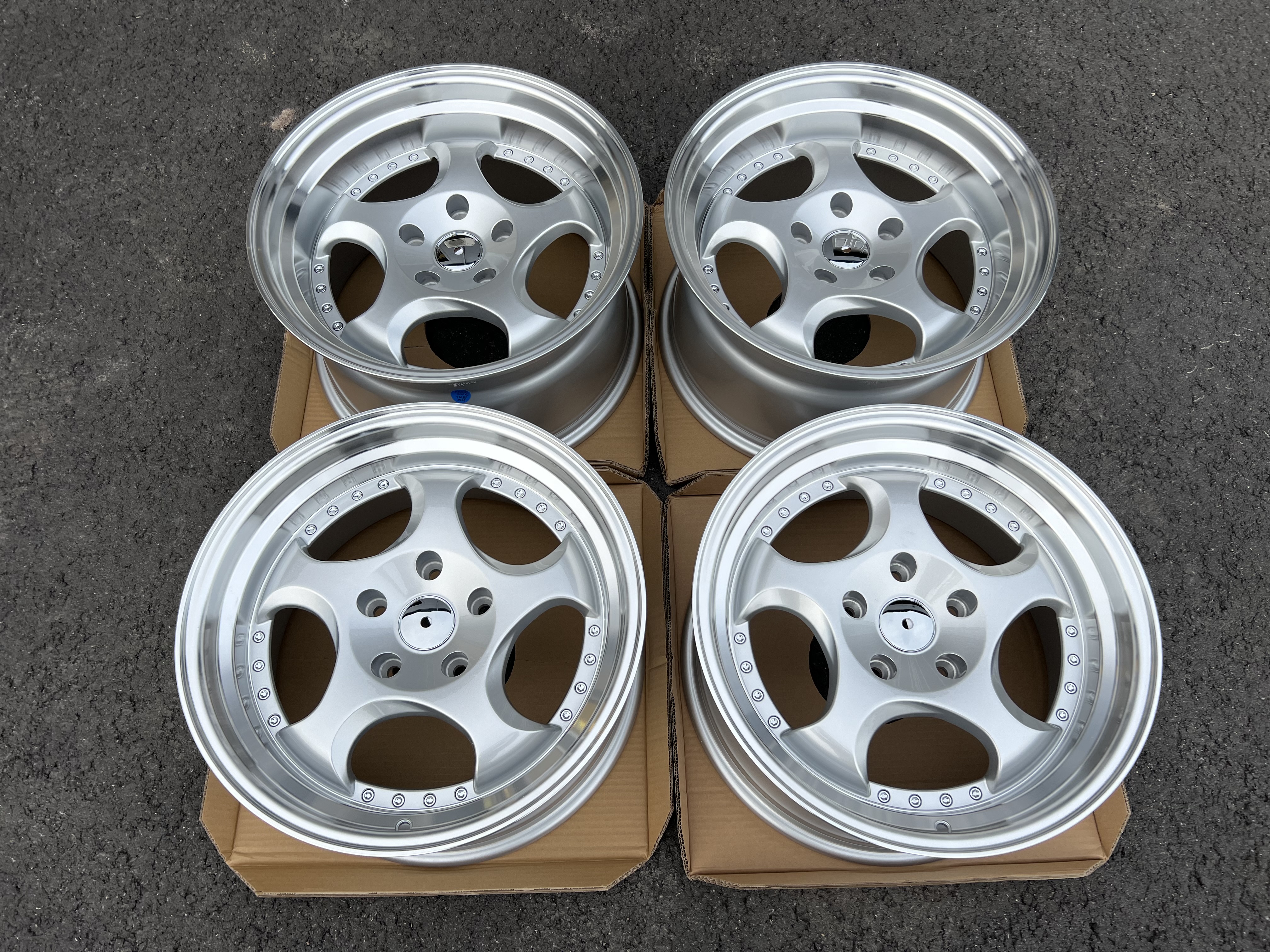17" ZW1 Style Silver/pol 5x120 - 2