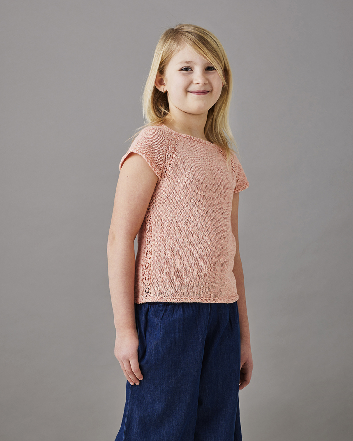 T-shirt med hålflätor 2 - 12 år  - Elise 896559 PDF