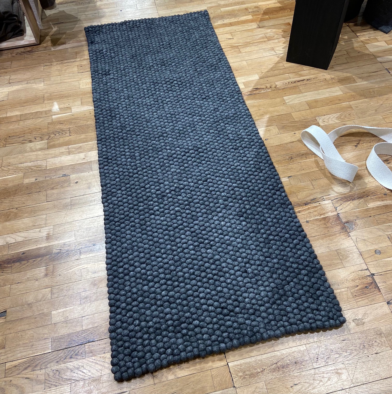 Yoga, meditation och träningsmatta tillverkade av ullbollar! - 2