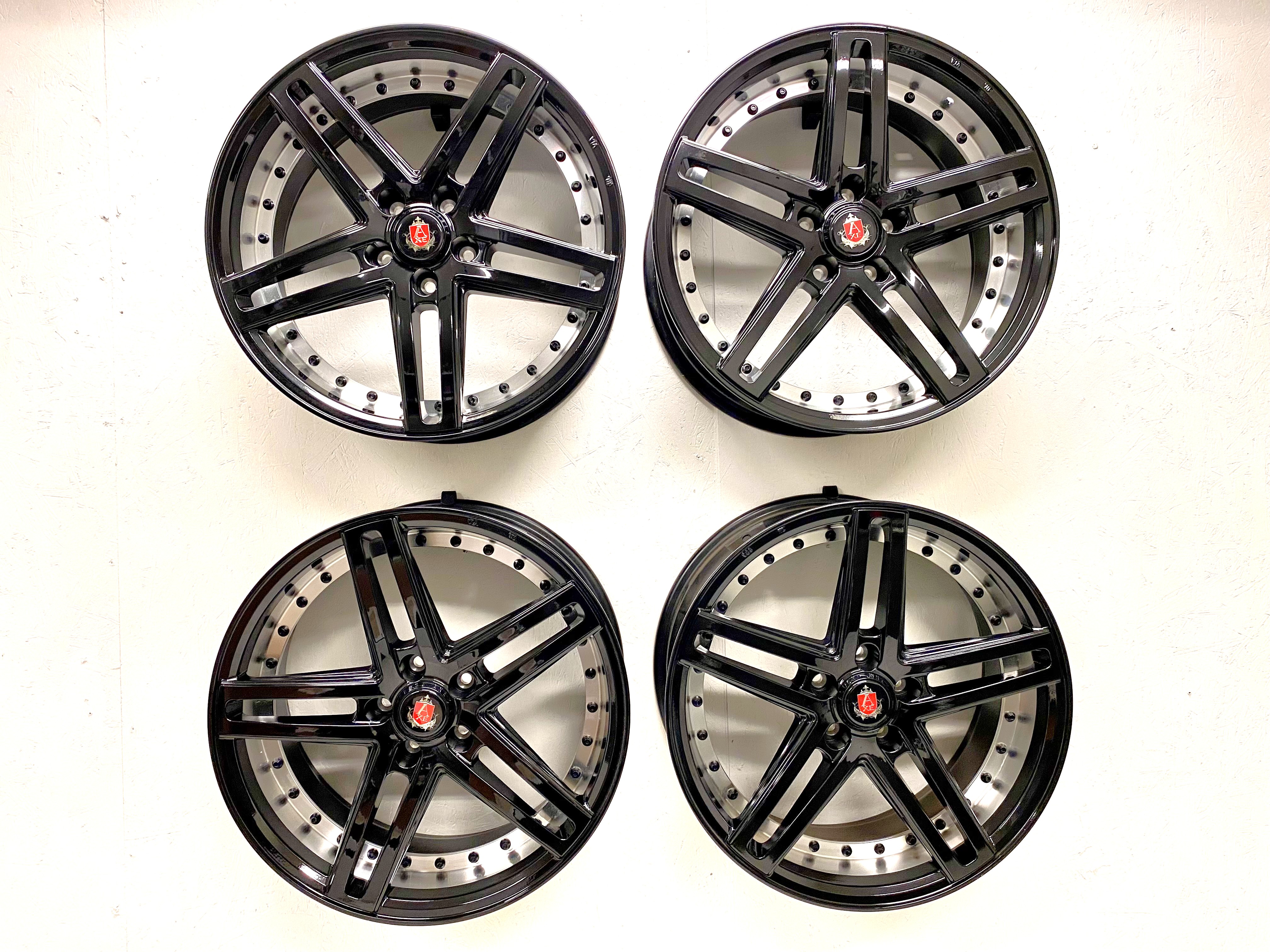 KAMPANJ | 4 st | NYA Fälgar | AXE WHEELS EX20 GLOSSY BLACK FACE POLISHED BARREL | 5x112 8.5x19 ET40 74.1