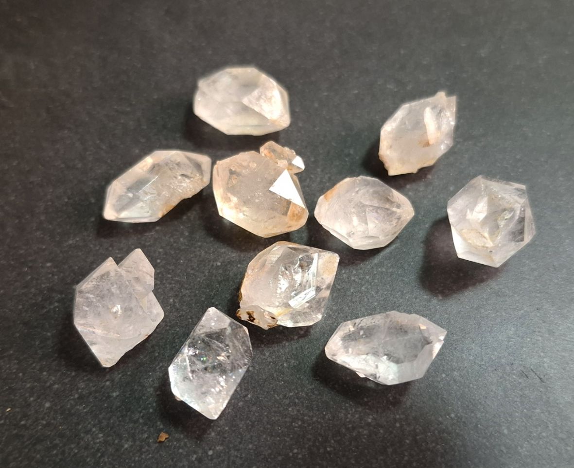 Småa Herkimerdiamant
