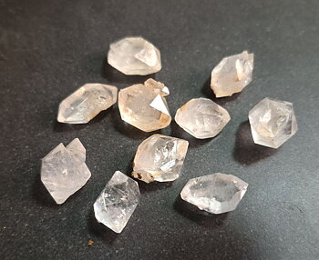 Småa Herkimerdiamant
