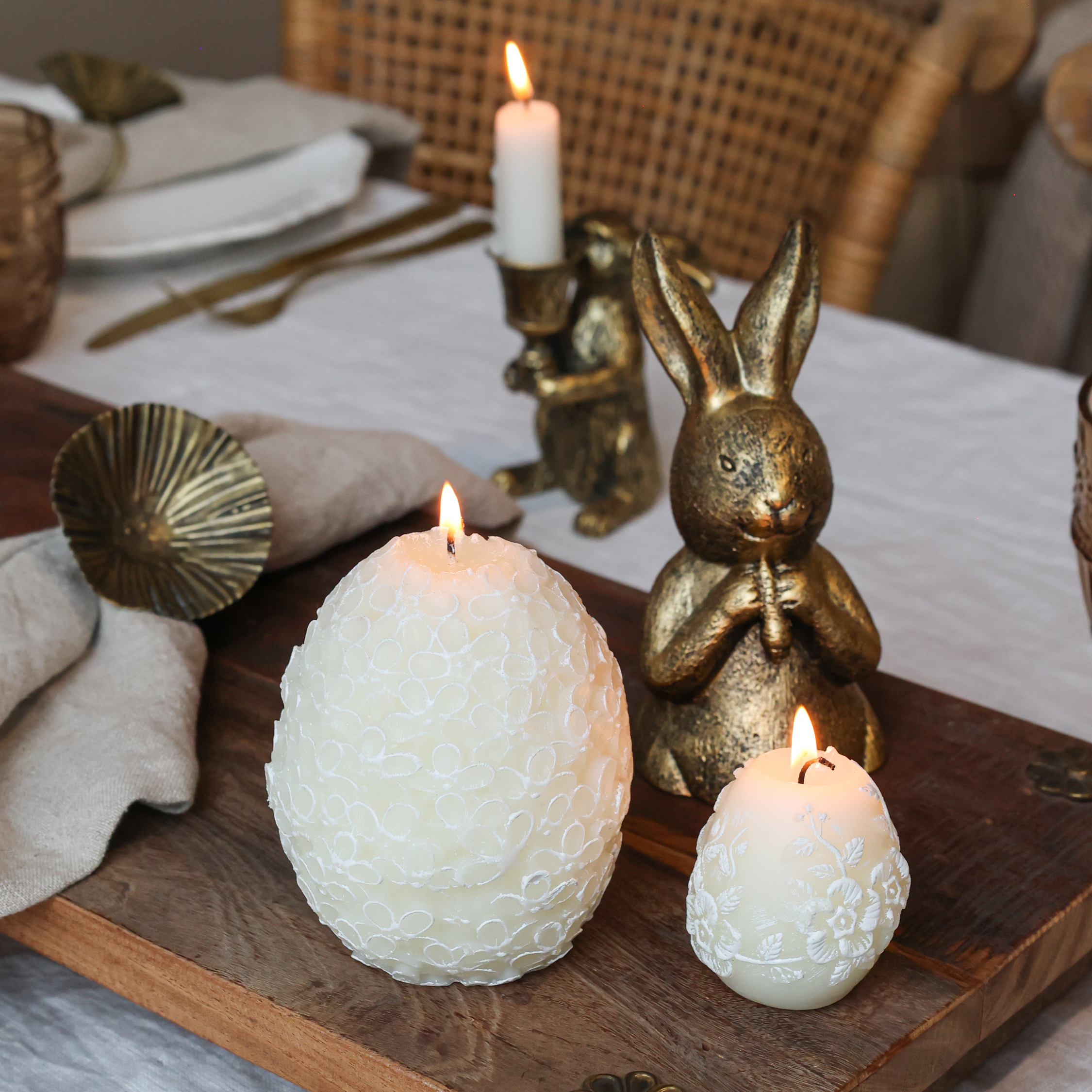 Candle - Egg candle with floral pattern - Off White - 7 cm - 2