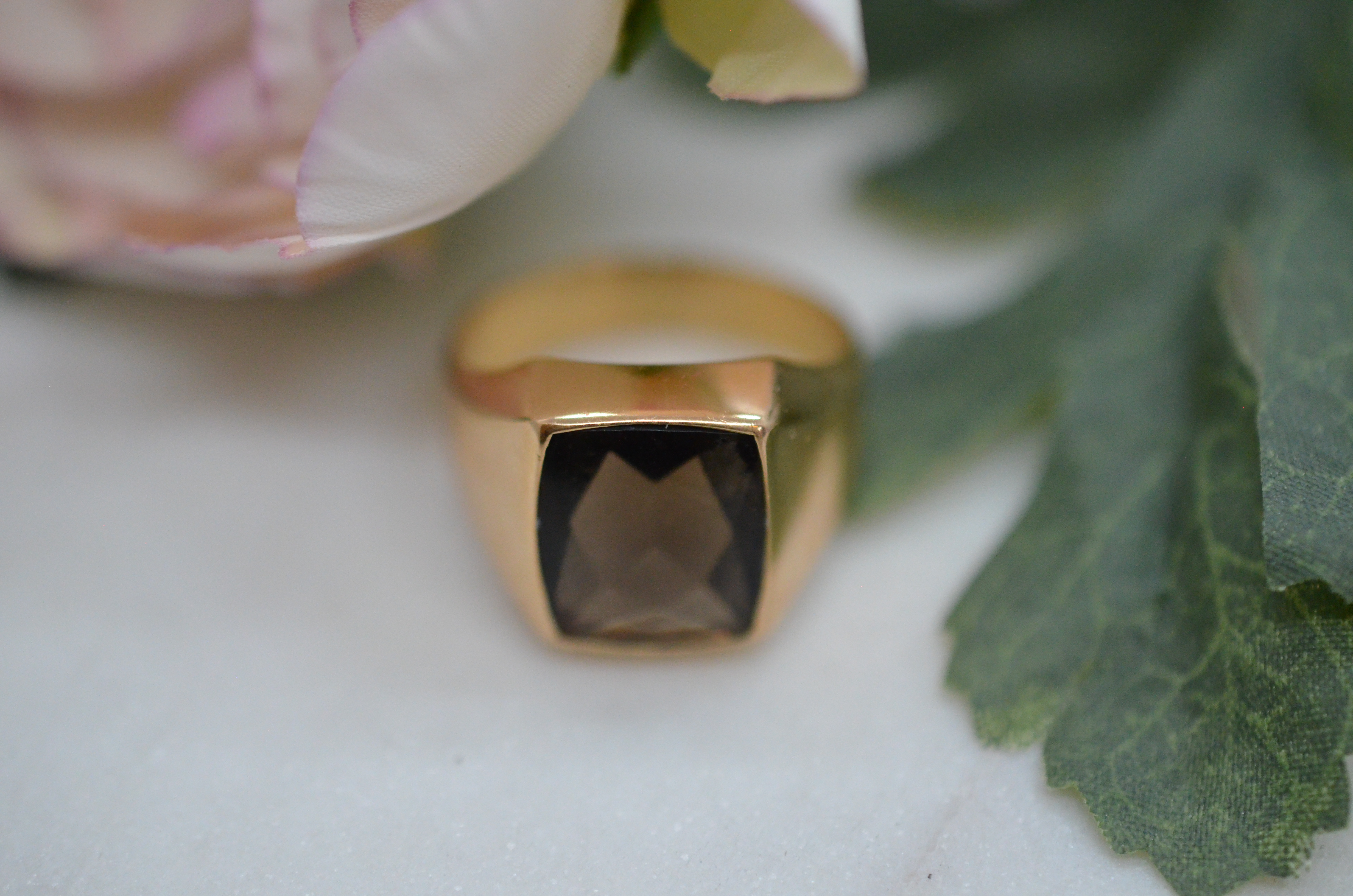 Vintage 18k ring made in 1966
