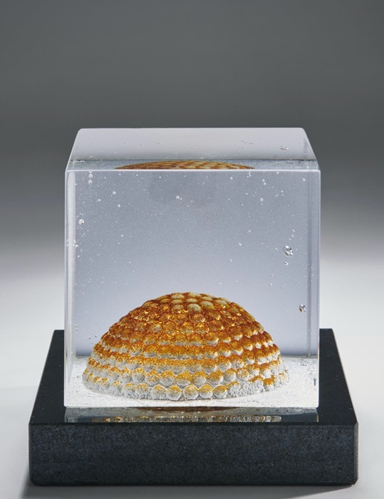 Dome Gold Cube