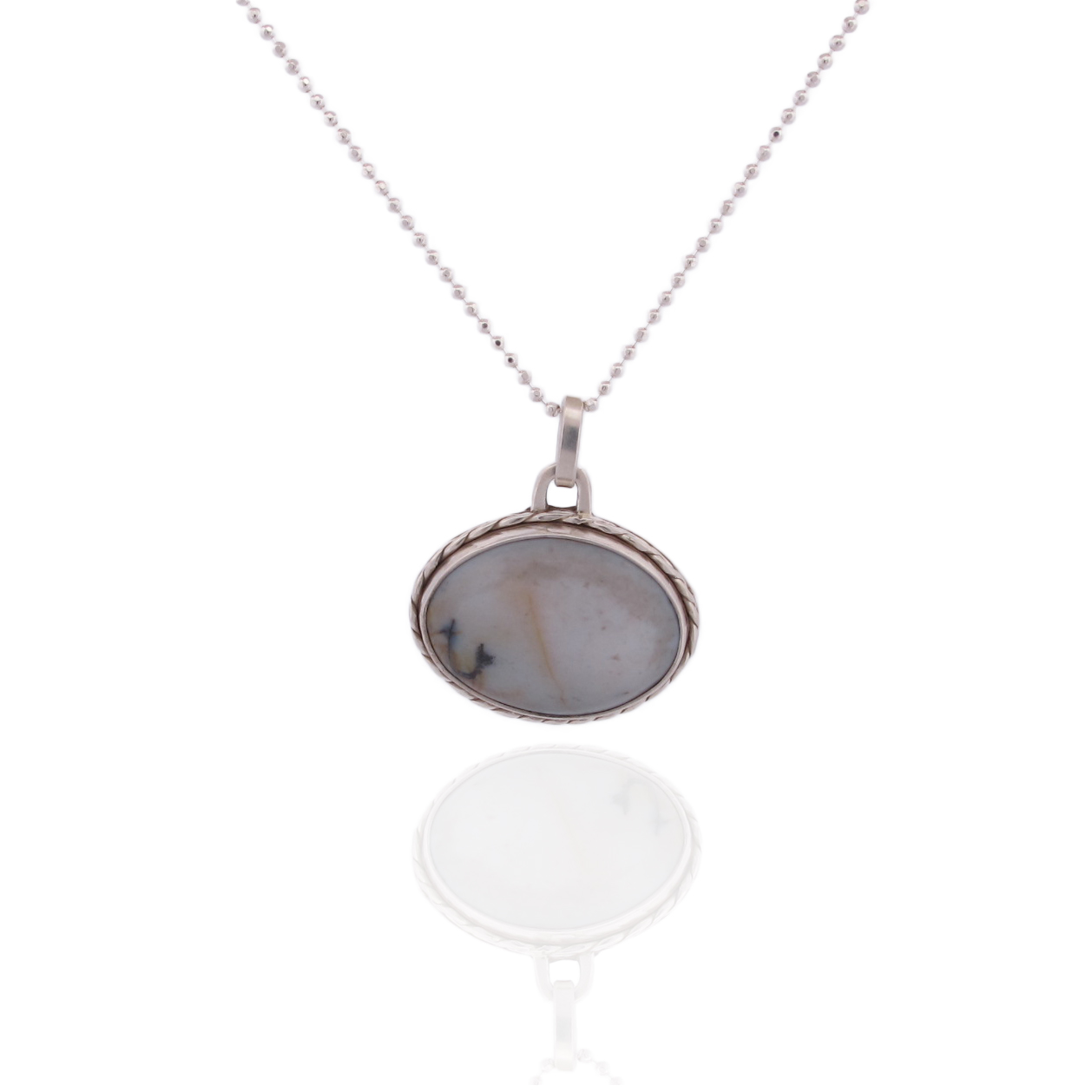 Necklace with hand cut stone 30mm
