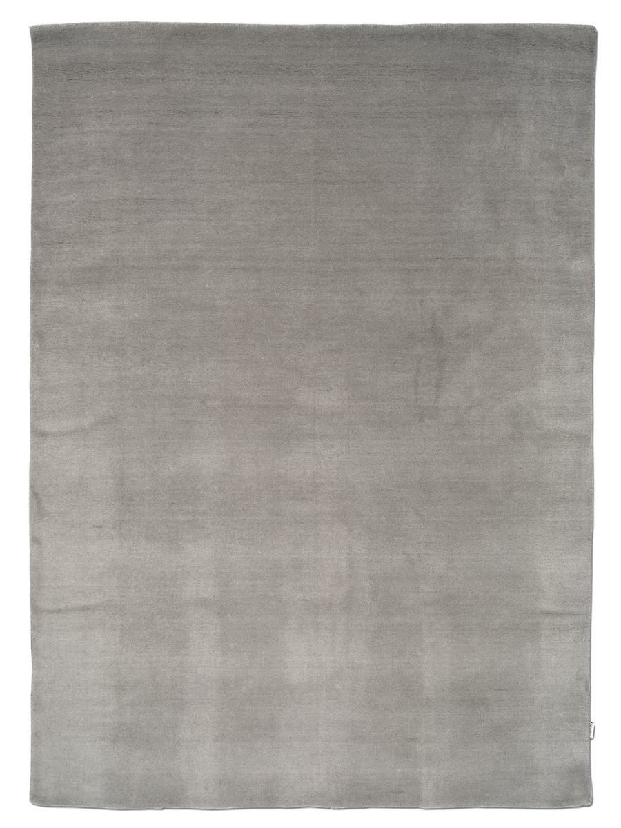 Solid Silver 170x230cm