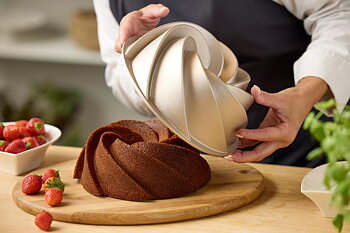 Blomsterberg  Sockerkaksform Swirl