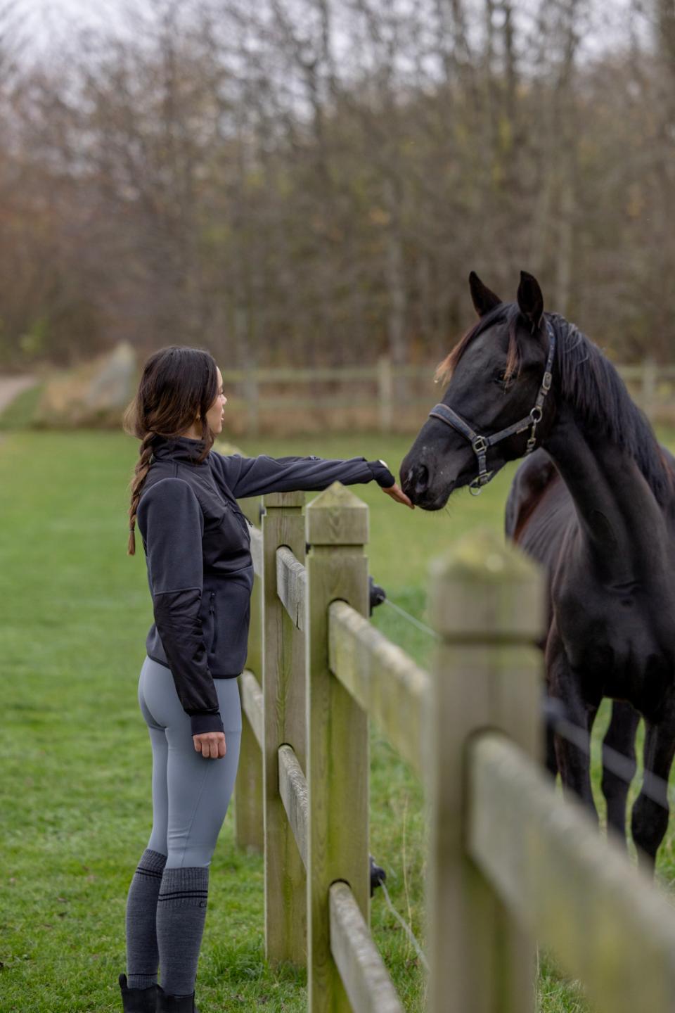CATAGO Rachel Ridbyxor Med Knäskoning - Monument (32)