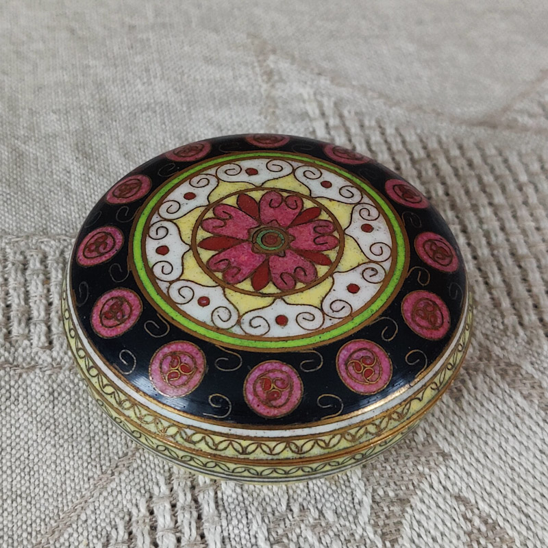 Lockdosa Cloisonne - 2