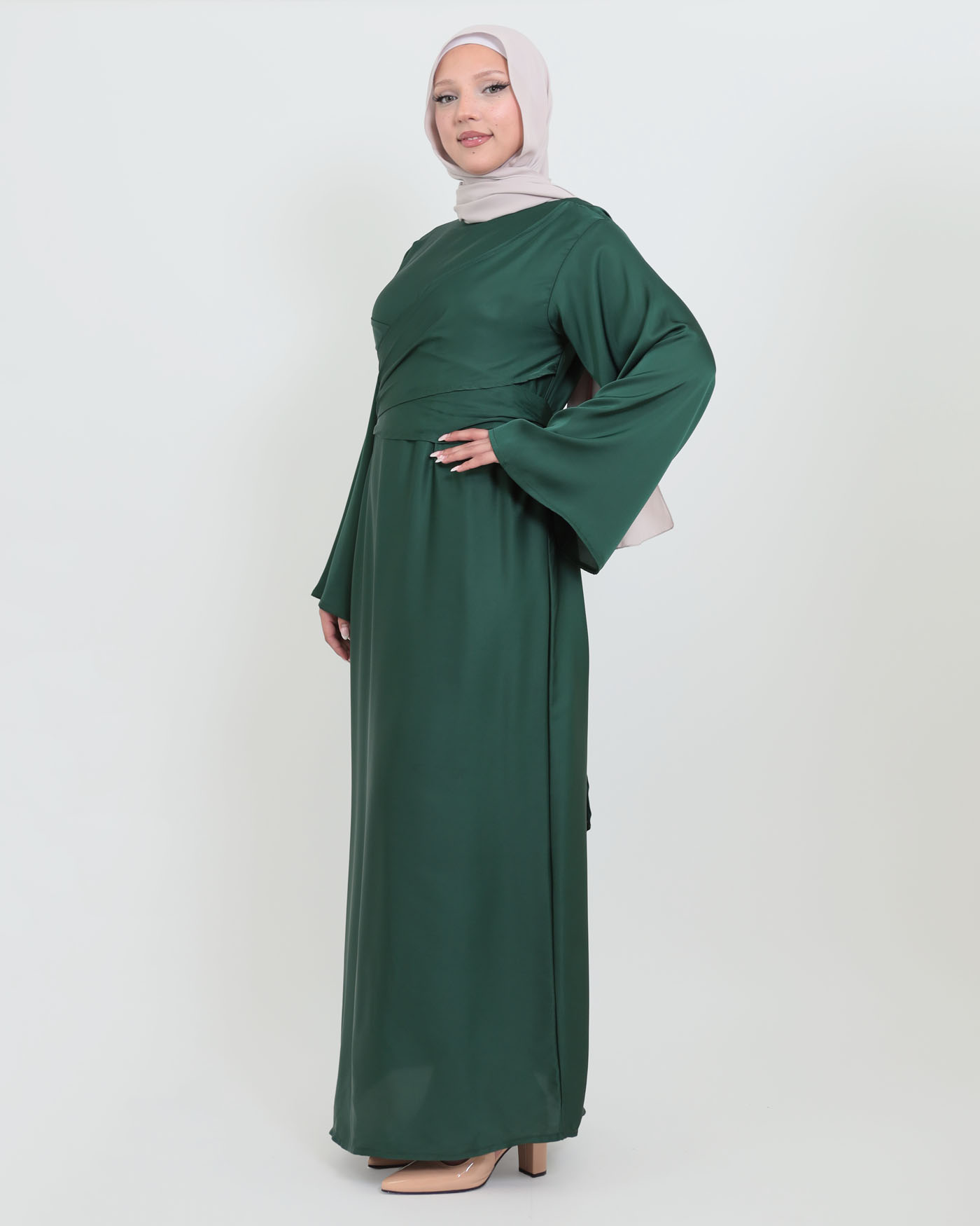 Maxi Dress in Satin - Green - 3