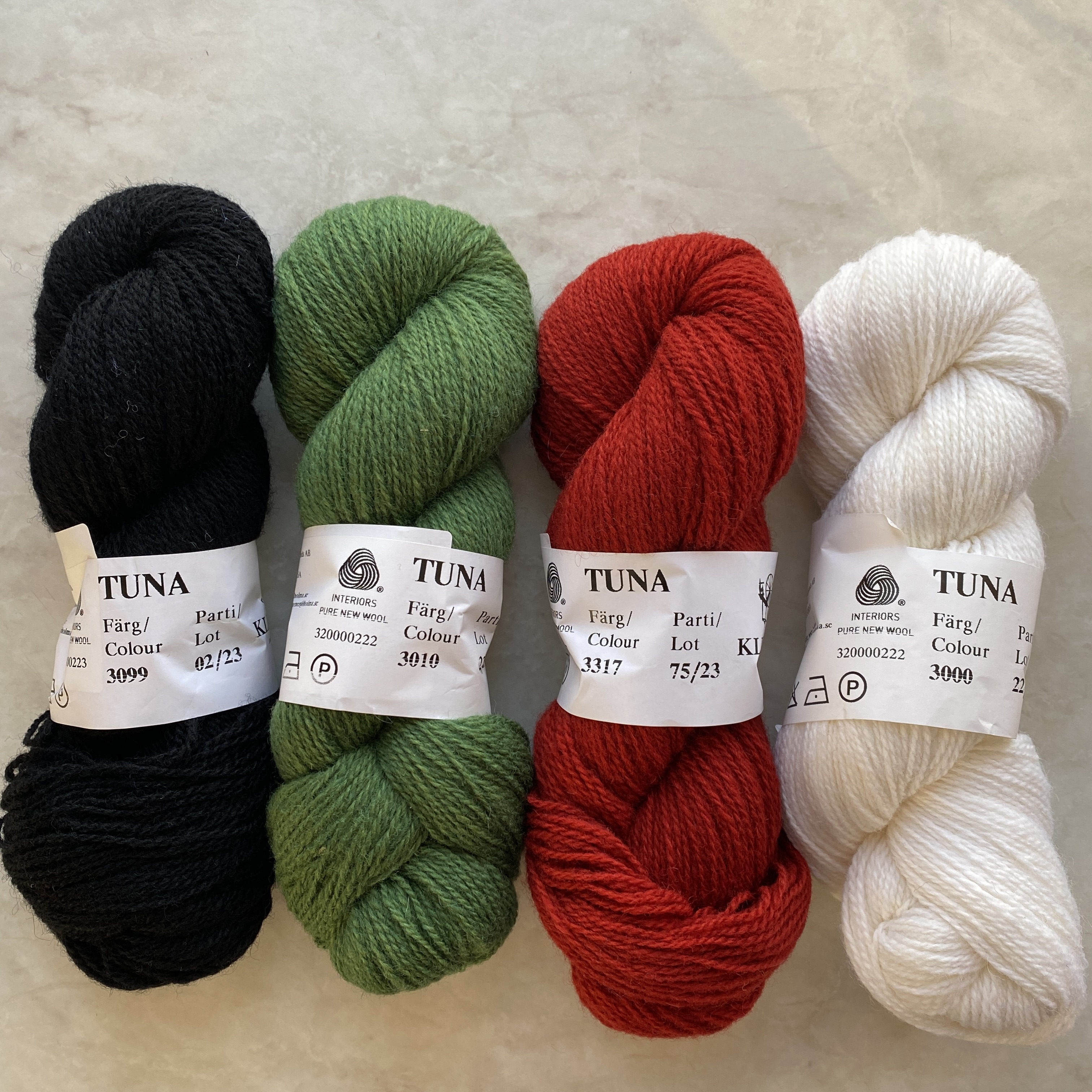 Tuna Röd 3317, Klippan 2-trådigt ullgarn 310m /100g - 6