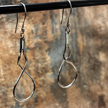 Agélii Fashion - Örhängen "Spiral M" i silver - Michael Medoc Collection