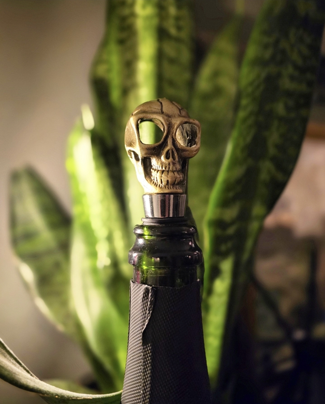 Bottle Stopper - Brass Skull - 3