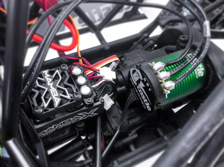 Castle MAMBA X Sensor ESC 25,2V WP och 1406-7700KV Combo - 4