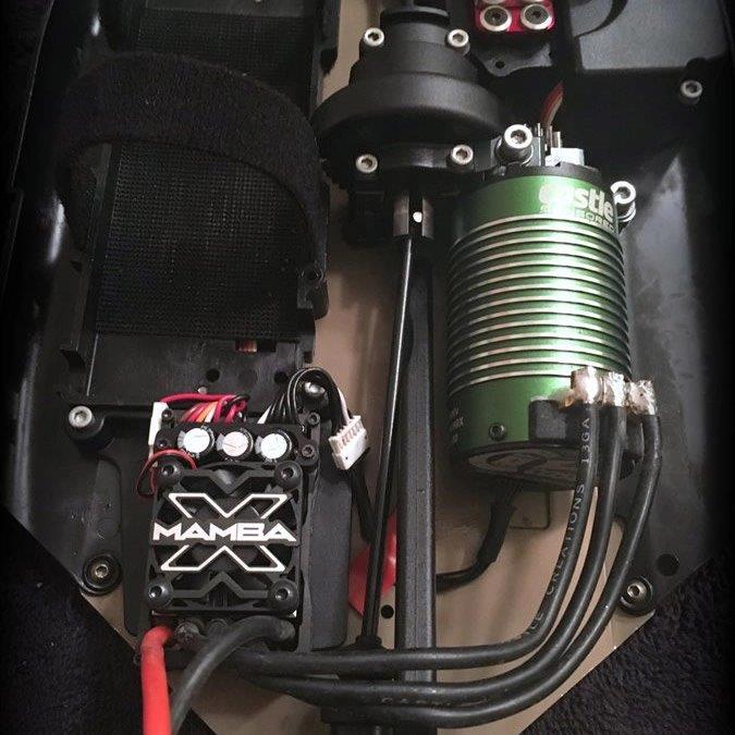 Castle MAMBA X Sensor ESC 25,2V WP, 1512-1800KV Combo E-Buggy - 3