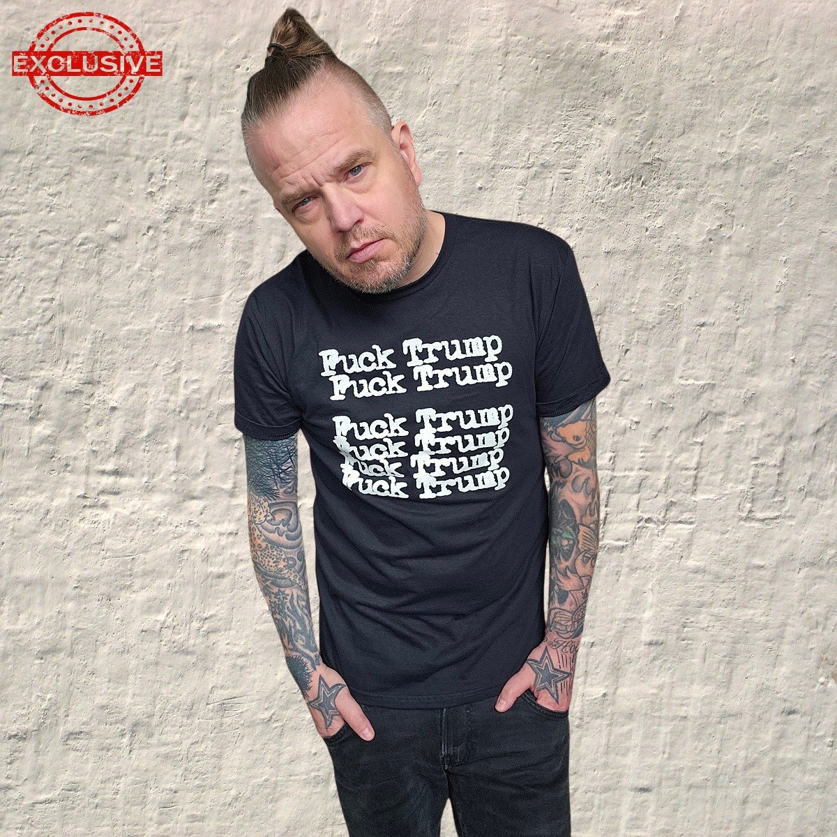 FUCK TRUMP - T-SHIRT (SVART)