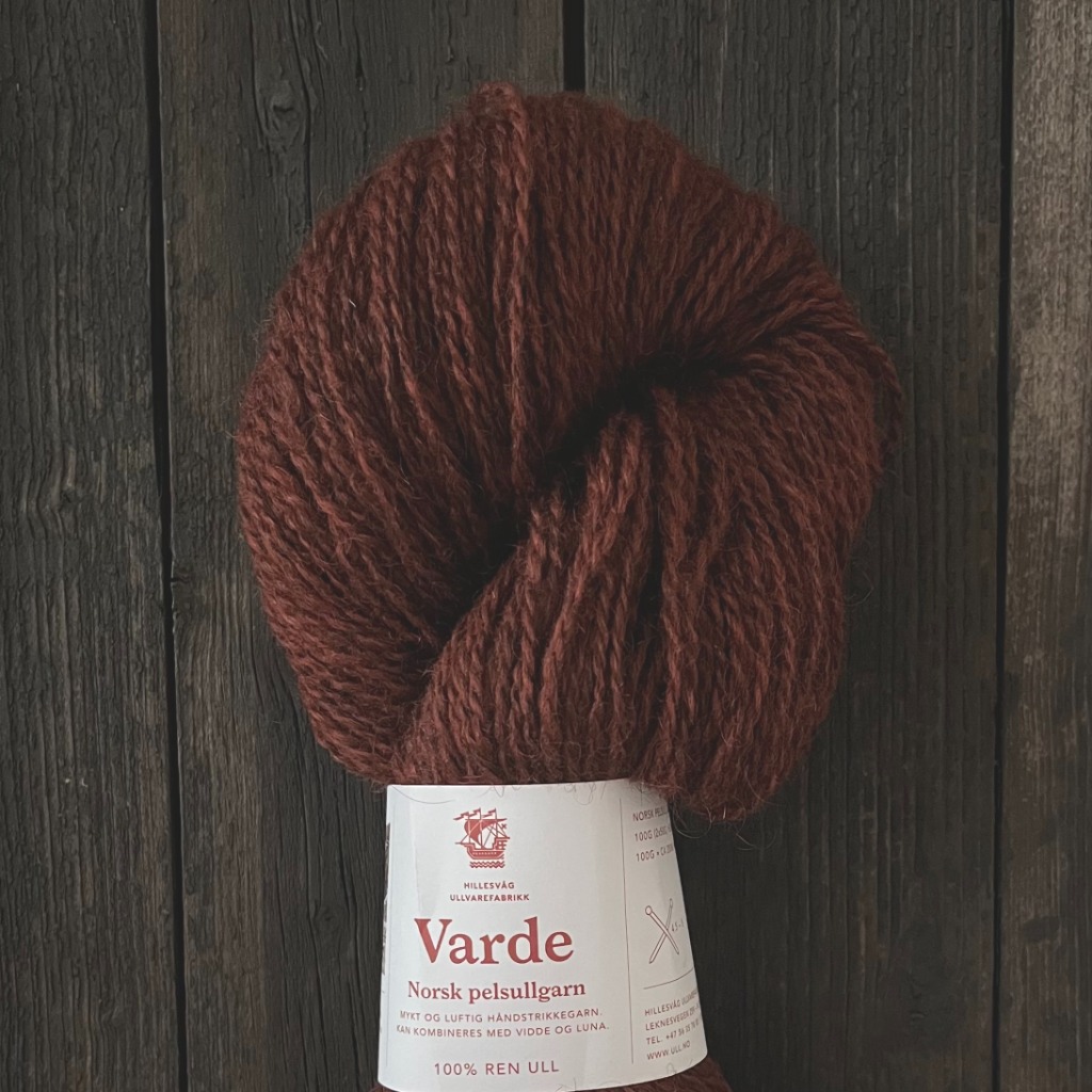 VARDE RØDBRUN 2138, 3 HÄRVOR