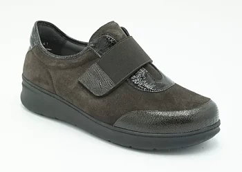 VDG by Kolpa Greta Brown – extra bred promenadsko med komfort och stil